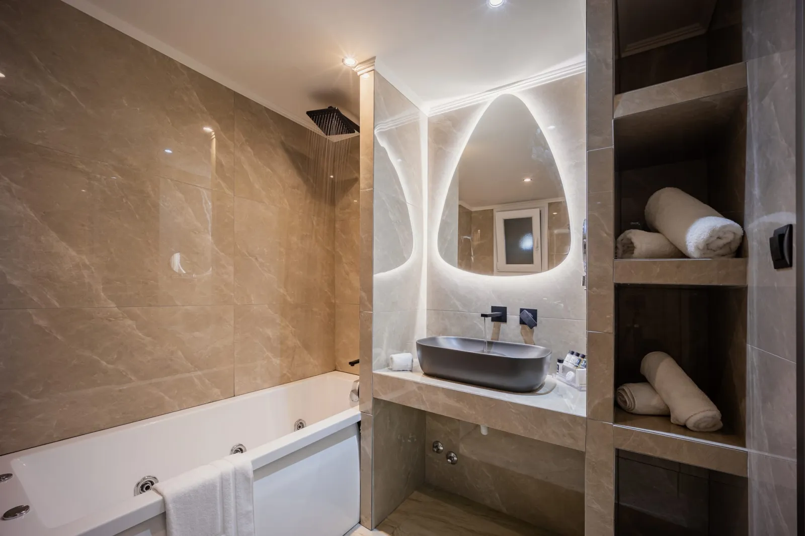 Blue Dream Palace, Tripiti / Limenarija, Grčka — Junior Suite