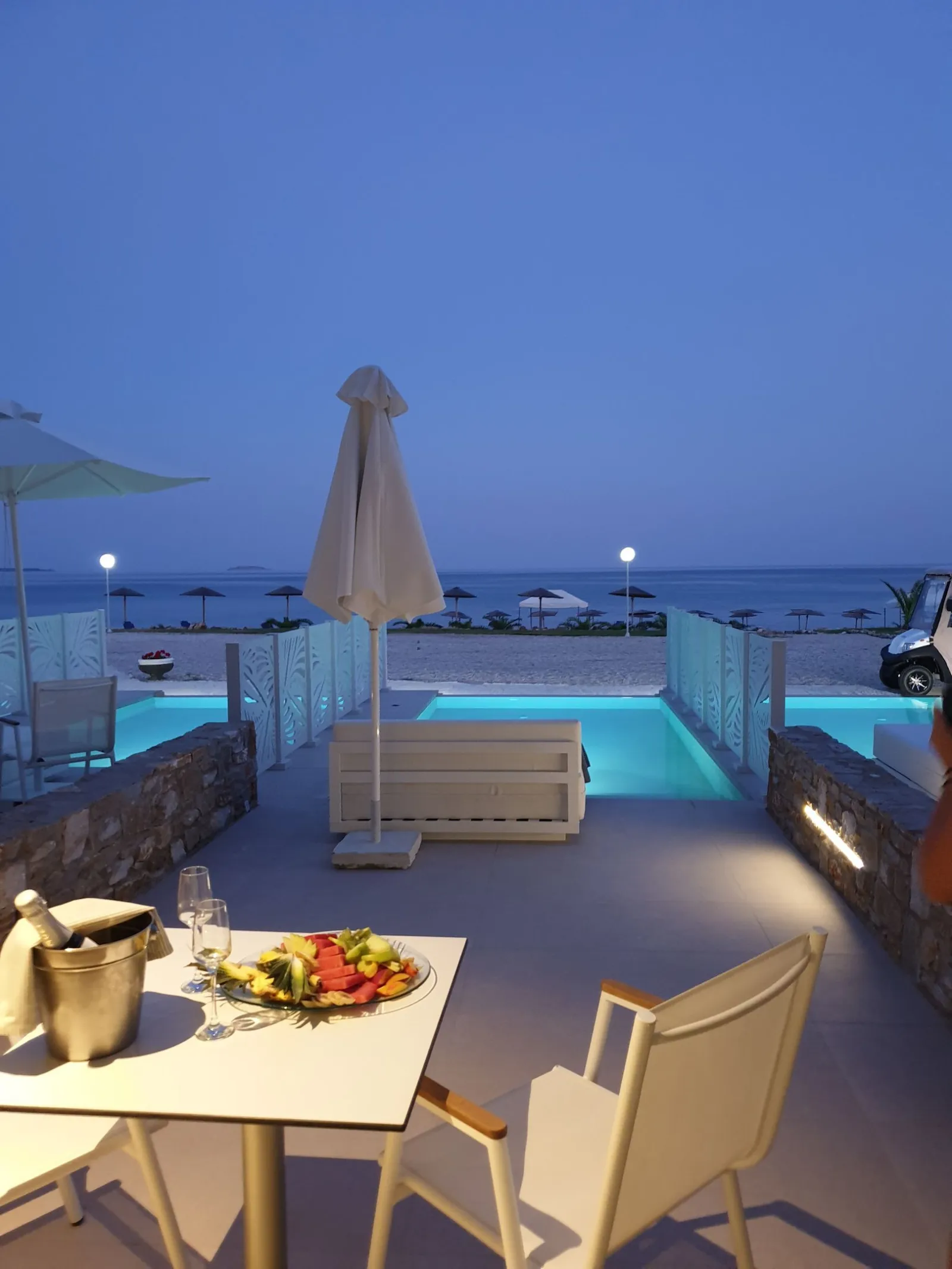 Blue Dream Palace, Tripiti / Limenarija, Grčka — One bedroom deluxe junior suite with private pool