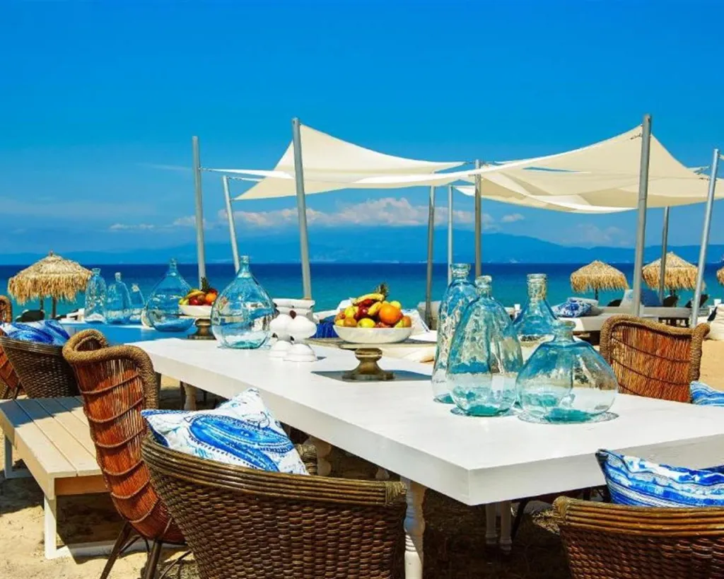 Ilio Mare Hotel & Resort, Skala Prinou, Grčka — plaža