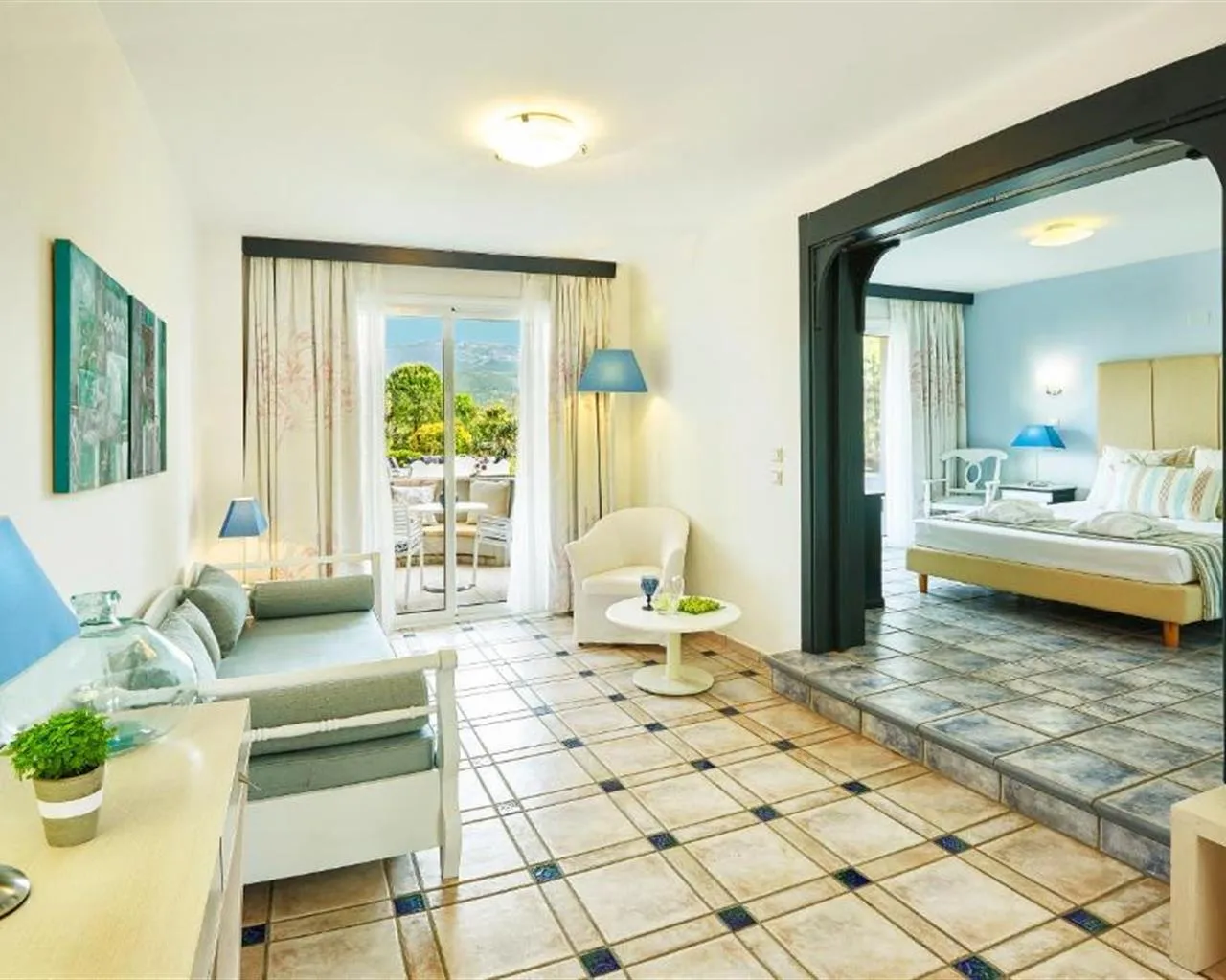 Ilio Mare Hotel & Resort, Skala Prinou, Grčka — Suite  Deluxe with Private Garden