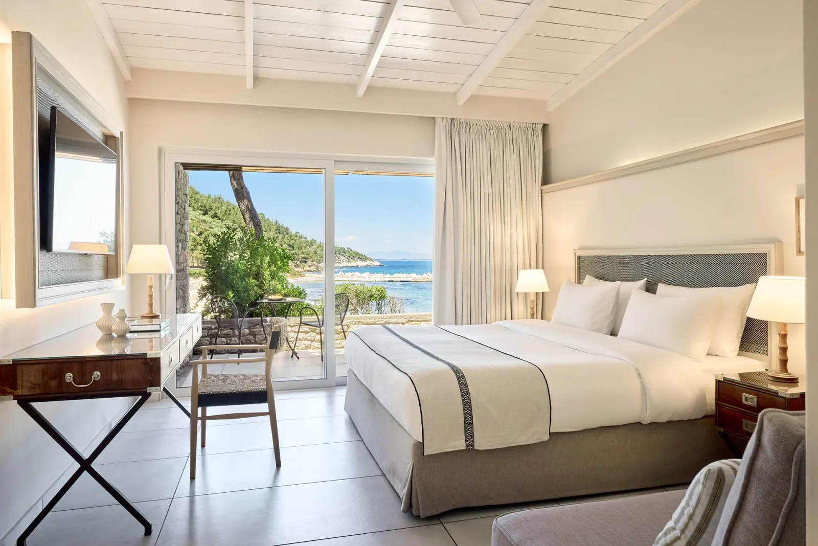 Makryammos Bungalows, Limenas, Grčka — Sea front Deluxe Room