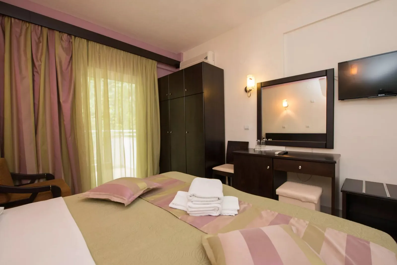 Maranton Beach Hotel, Kinira, Grčka — Standard Room with Trundle Bed | 27m2