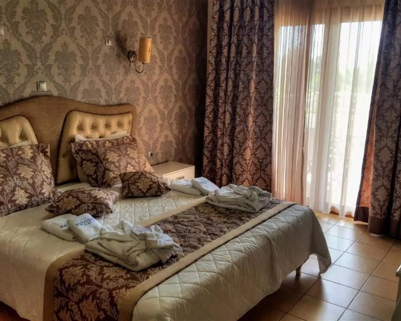 Maranton Beach Hotel, Kinira, Grčka — Suite Superior Sea View