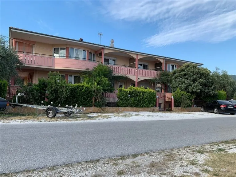 Mouses Luxury Apartments, Limenas