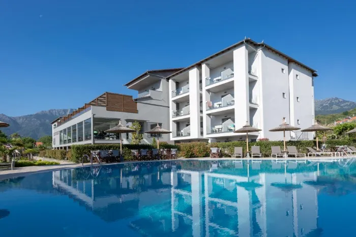Princess Golden Beach Hotel, Golden Beach, Grčka — bazen