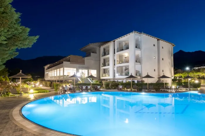 Princess Golden Beach Hotel, Golden Beach, Grčka — bazen