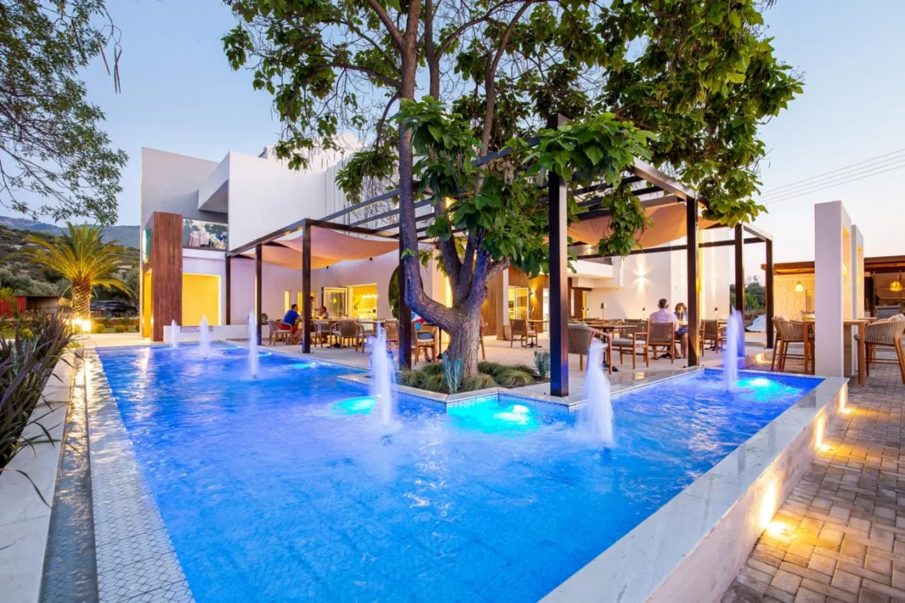 The Mini Resort, Skala Prinou