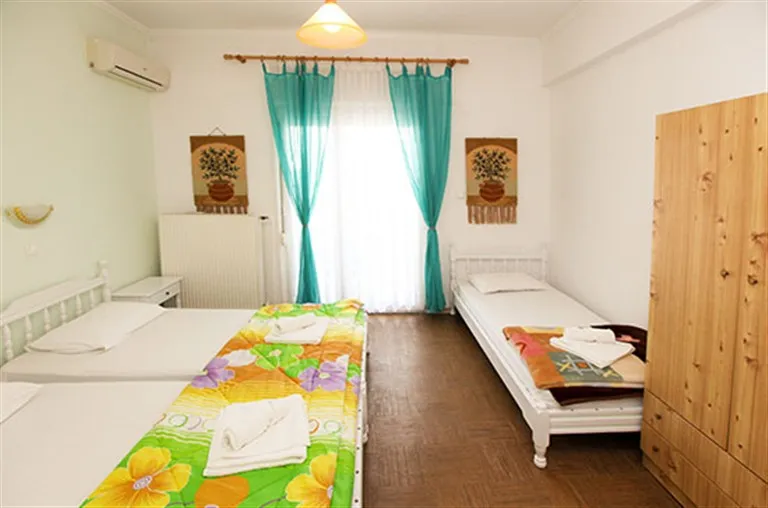 Theo Hotel, Panagija, Grčka — Standard triple room