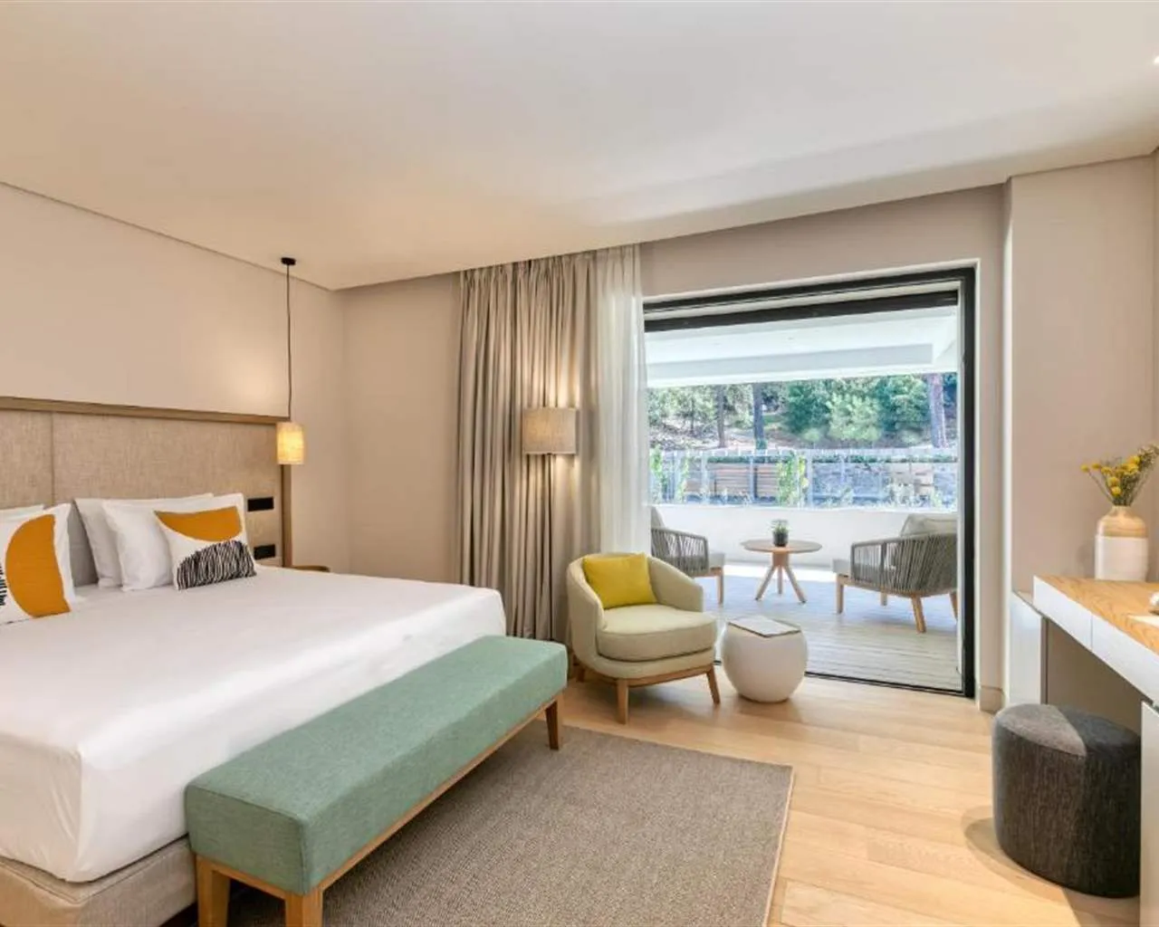 Vathi Cove Luxury Resort & Spa, Vathi, Grčka — Junior Suite Deluxe Forest View