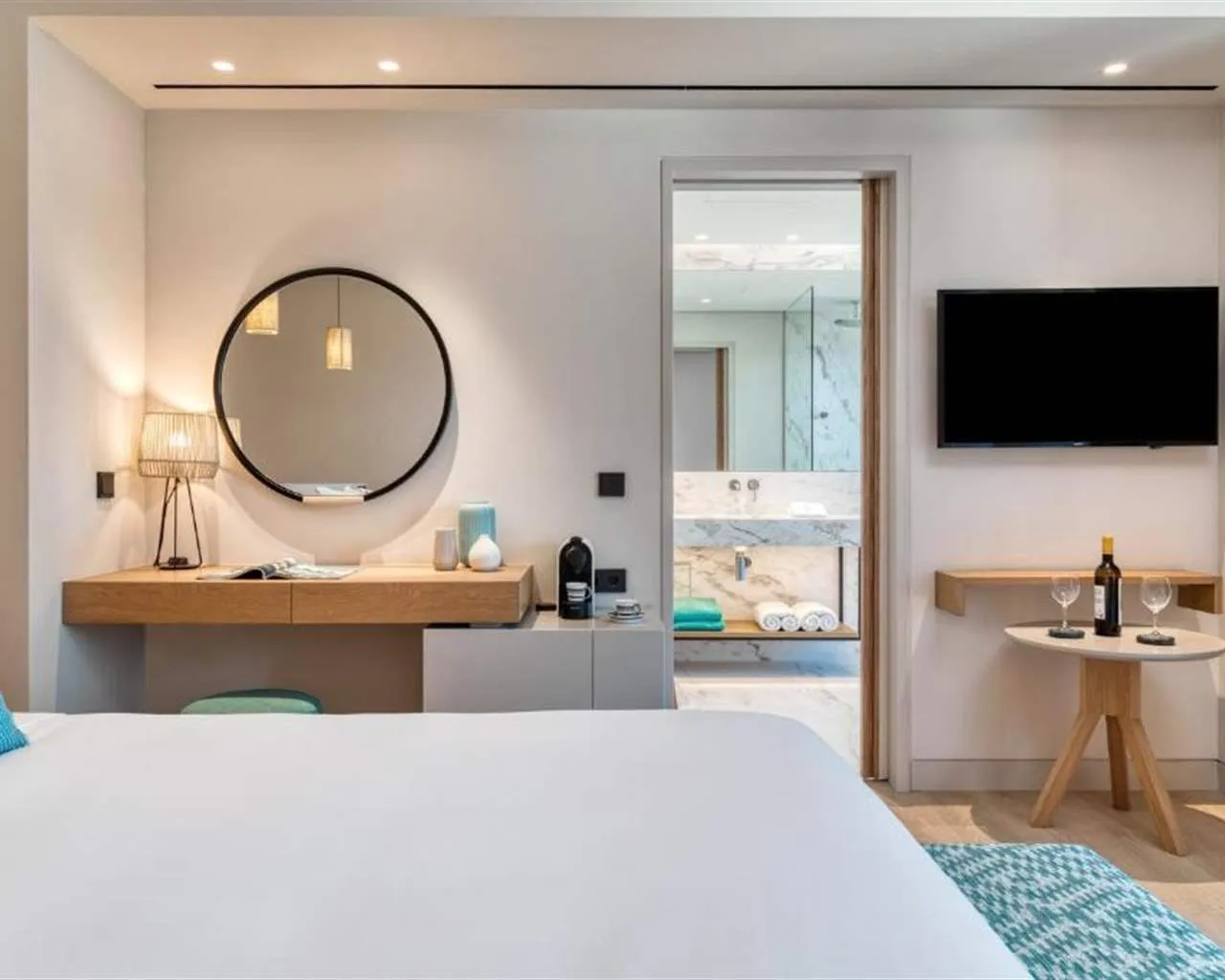 Vathi Cove Luxury Resort & Spa, Vathi, Grčka — Junior Suite For Single Use Deluxe Sea View