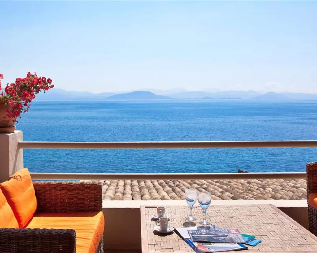 Aeolos Beach Resort, Perama, Grčka — plaža