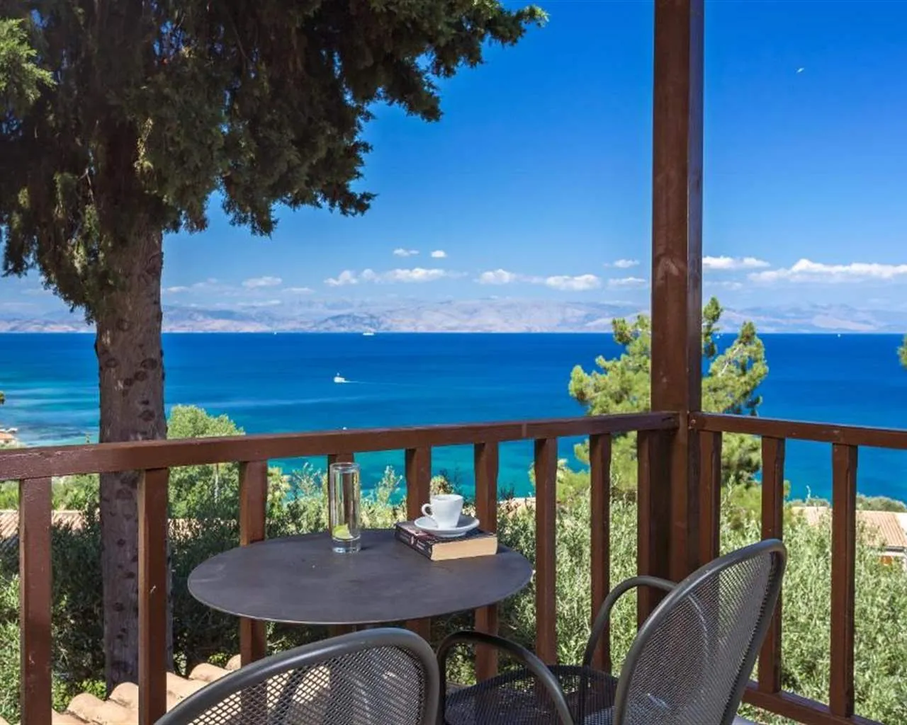 Aeolos Beach Resort, Perama, Grčka — Bungalow Superior Sea View