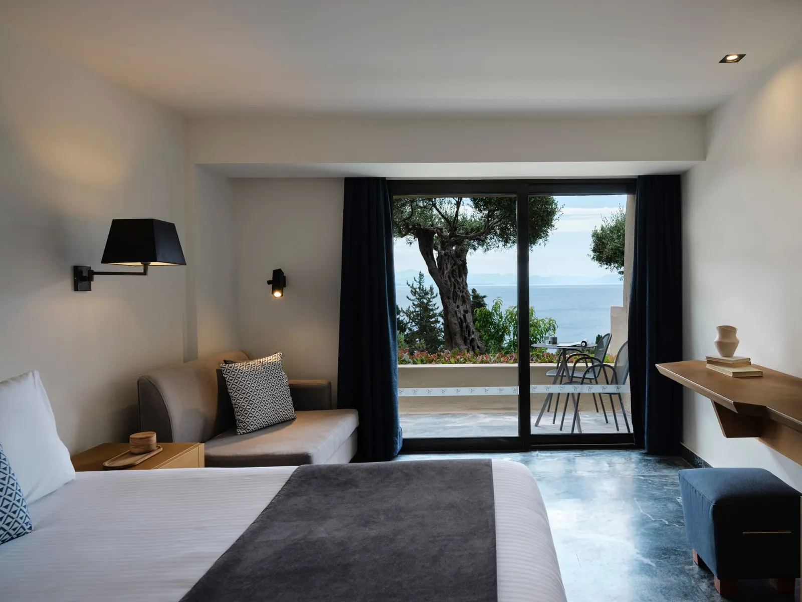 Aeolos Beach Resort, Perama, Grčka — Double Sea View - Bungalow