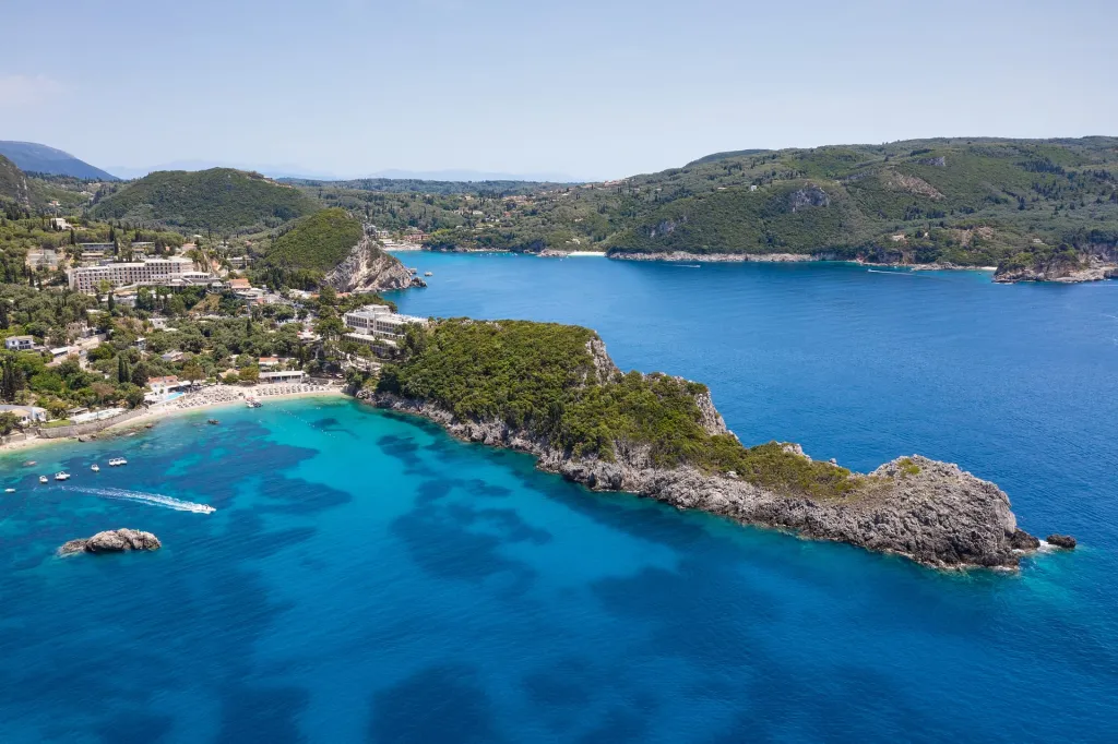 Akrotiri Beach Hotel, Paleokastrica, Grčka — fotografija 1
