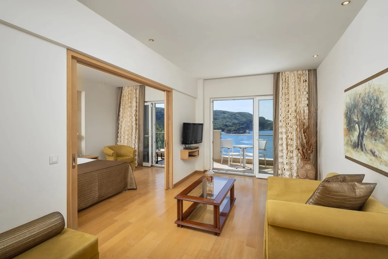 Akrotiri Beach Hotel, Paleokastrica, Grčka — Panorama Suite