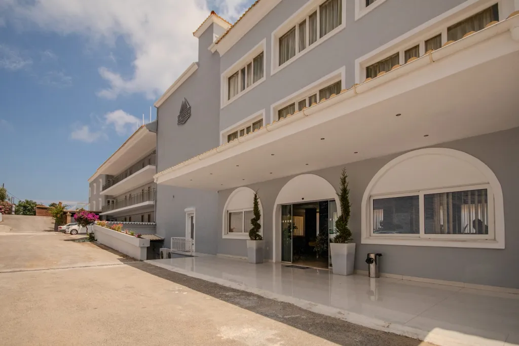 Alyssium Adults Friendly (13+), Benitses, Grčka — fotografija 38