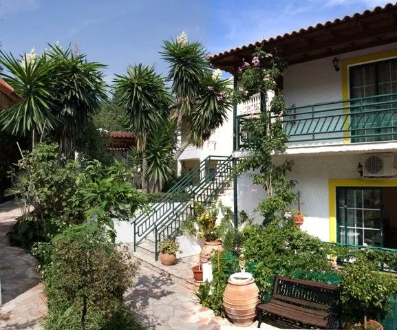 Andromaches Holiday Apartments Corfu, Benices (Ahilion), Grčka — fotografija 1
