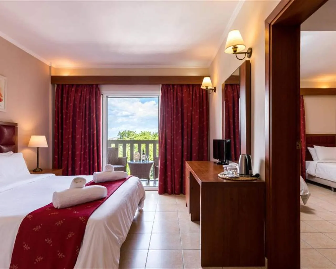 Ariti Grand Hotel Corfu, Kanoni, Grčka — Family Room 2 BedRoom Mountain View