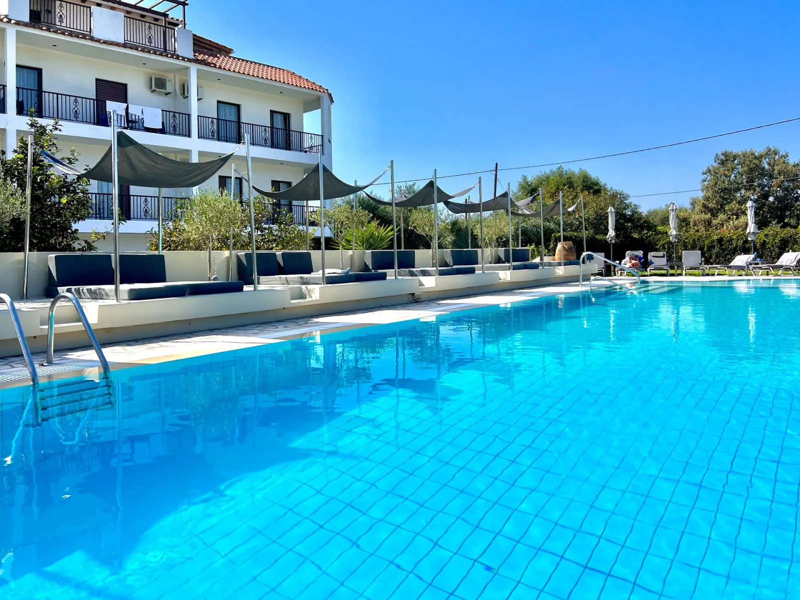 Bruskos Hotel & Suites, Agios Georgios Argirades