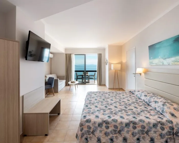Canvas by Mitsis Belvedere Hotel, Benices, Grčka — Junior Suite Direct Sea View