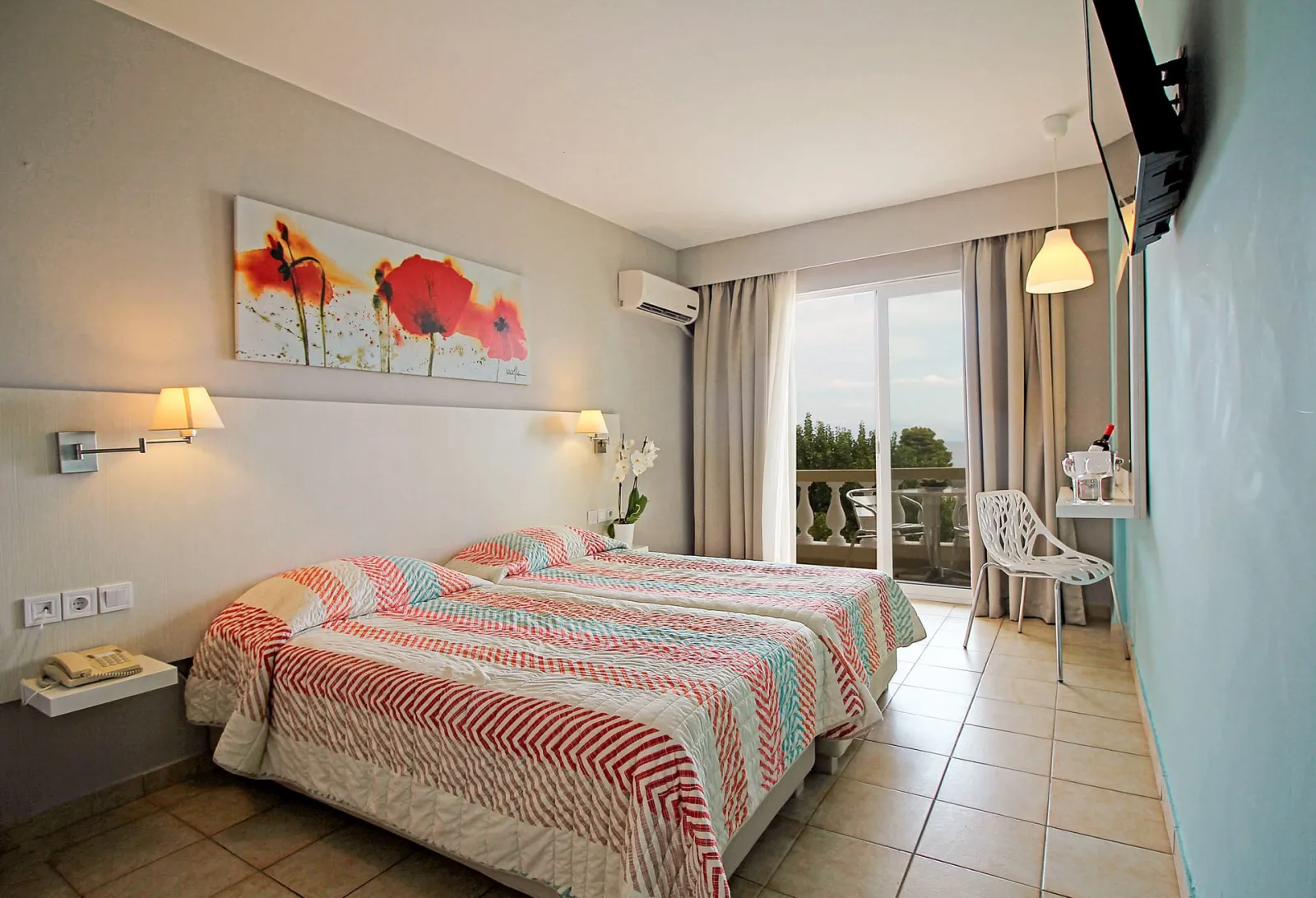 Canvas by Mitsis Messonghi, Moraitika / Mesongi, Grčka — Quadruple Comfort Sea View
