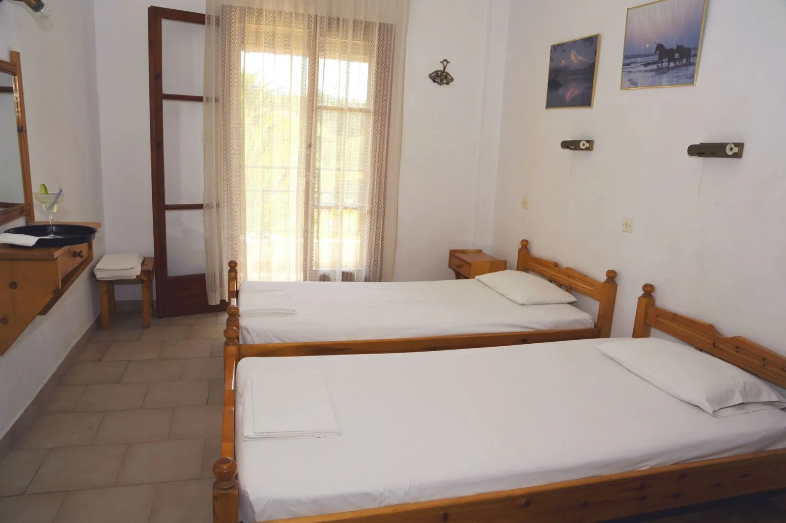 Captain's Studios & Apartments Corfu, Agios Petros / Kavos, Grčka — Promo Studio Pool View / promo studio sa pogledom na bazen