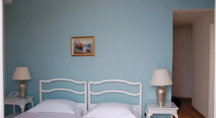 City Marina Hotel Corfu, Grad Krf, Grčka — Family Room with balcony and sea view