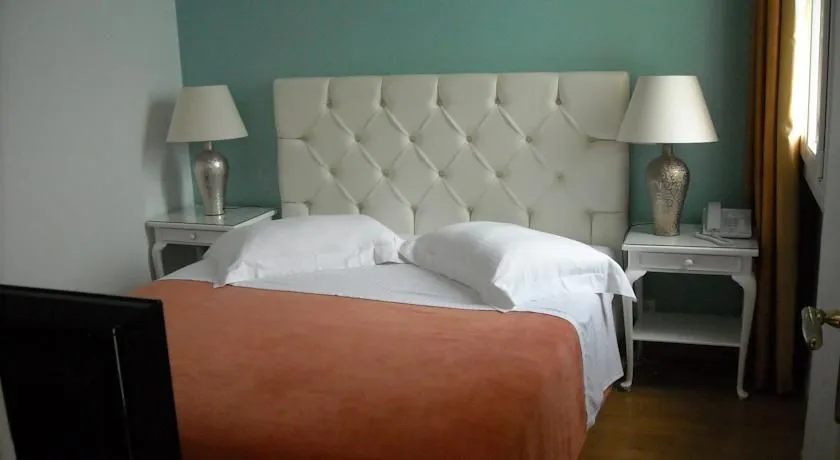 City Marina Hotel Corfu, Grad Krf, Grčka — Junior Suite with balcony and sea view