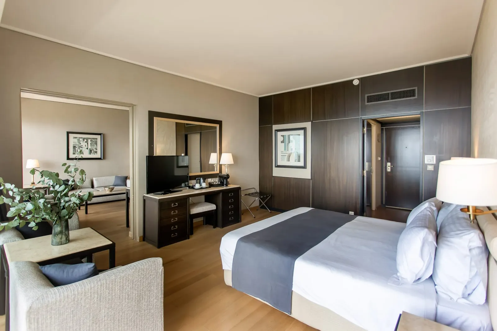 Corfu Holiday Palace, Kanoni, Grčka — Two Bedroom Suite Sea / Mouse Island View
