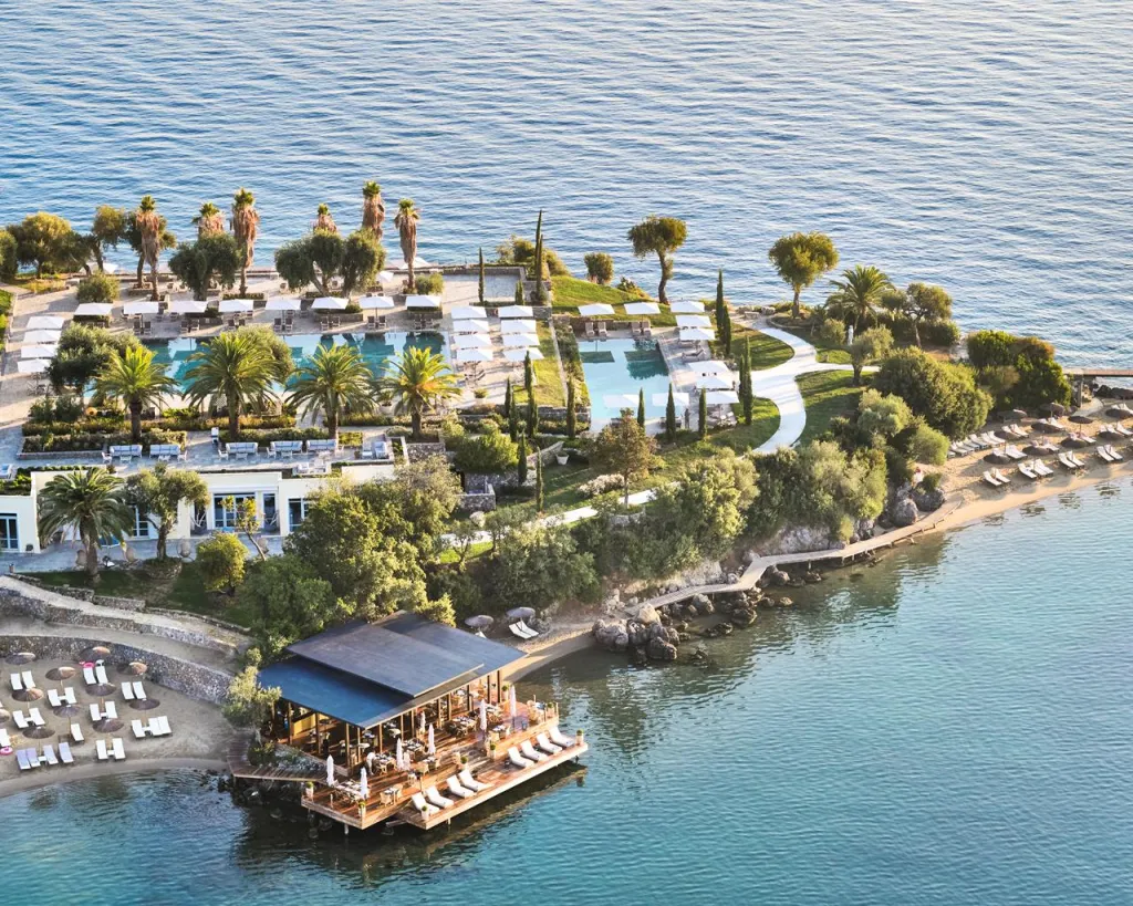 Corfu Imperial A Grecotel Resort To Live, Komeno, Grčka — plaža