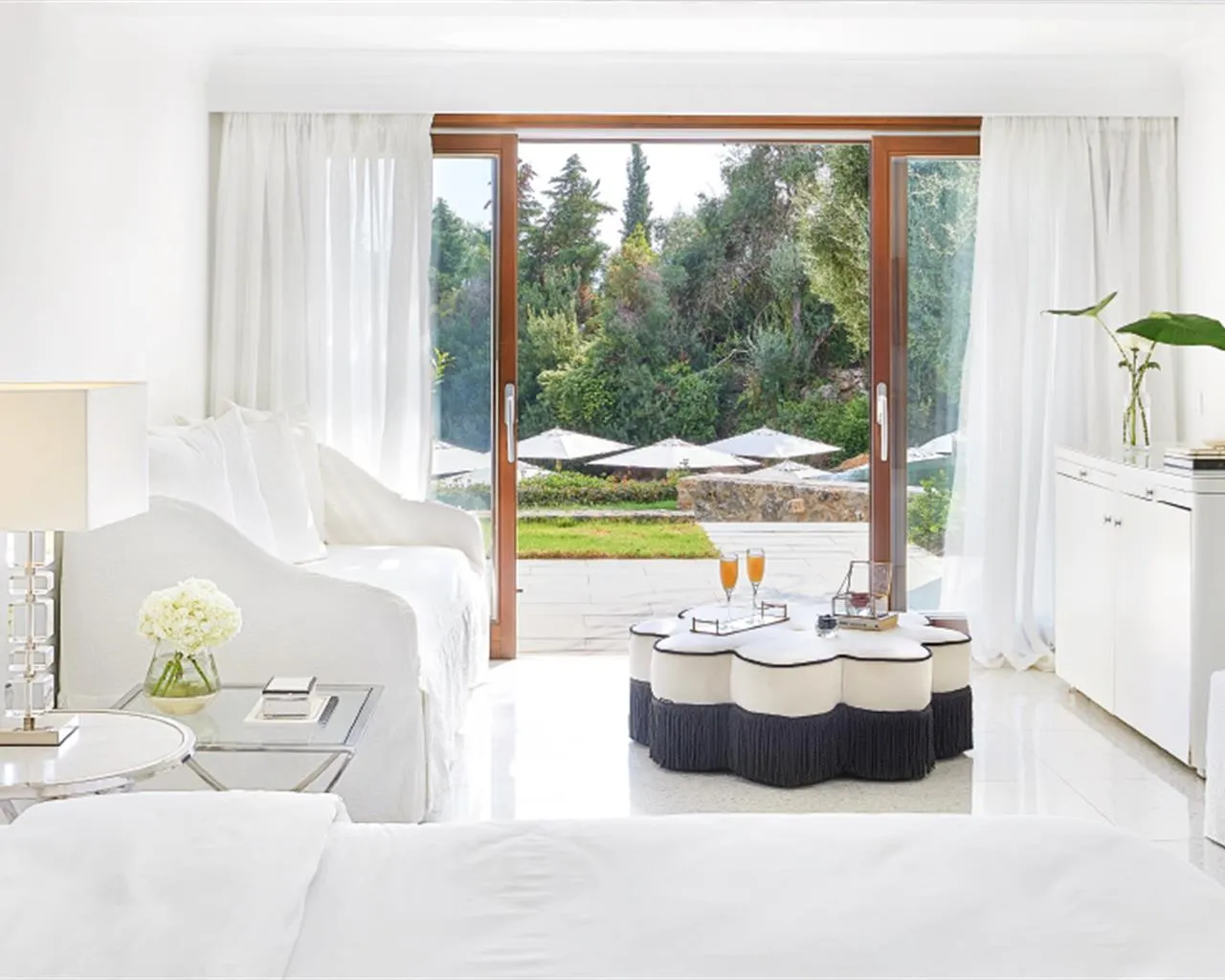 Corfu Imperial A Grecotel Resort To Live, Komeno, Grčka — Junior Suite Waterfront /Waterfront Collection