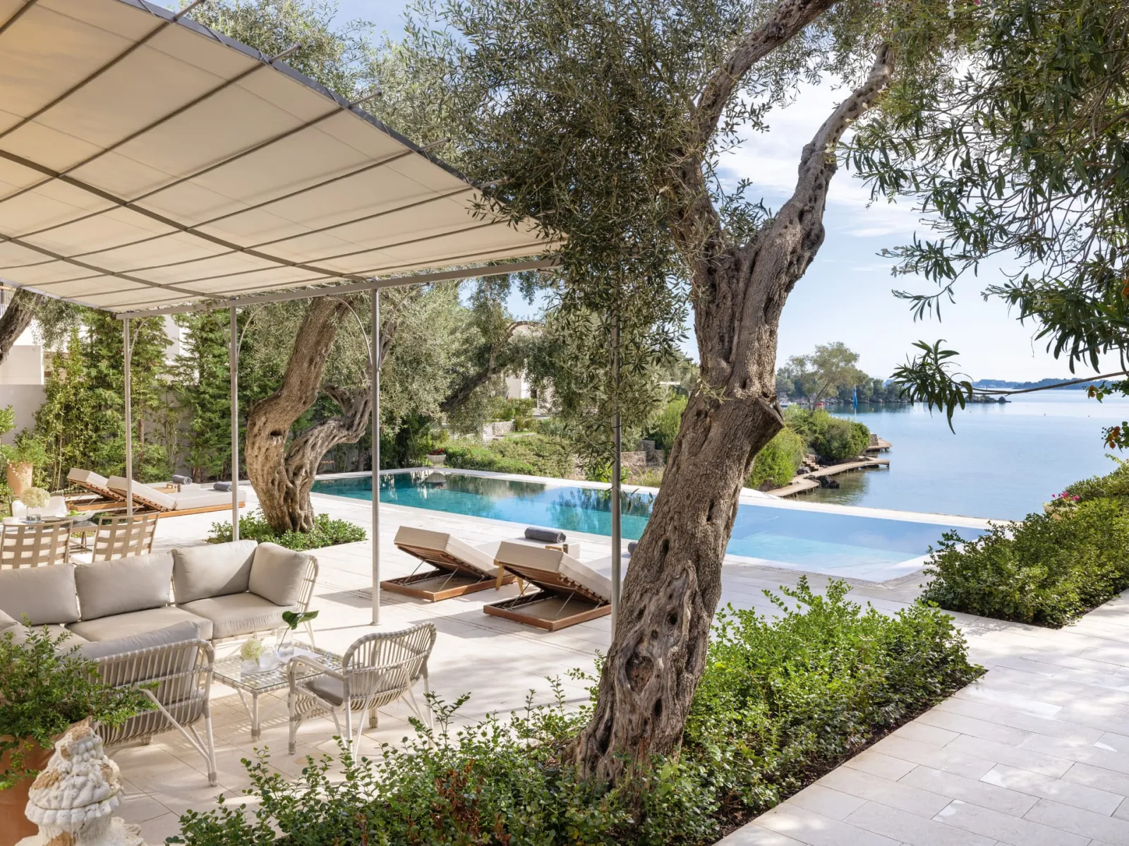 Corfu Imperial A Grecotel Resort To Live, Komeno, Grčka — Palazzo Libro D' Oro Beachfront Private Pool