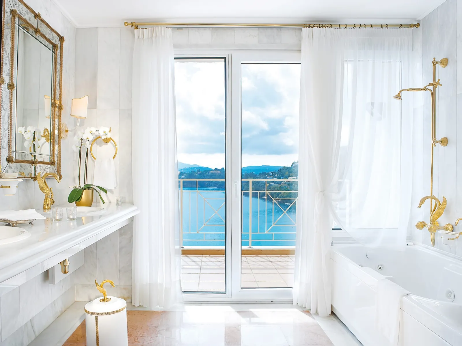 Corfu Imperial A Grecotel Resort To Live, Komeno, Grčka — Presidential Suite Sea View