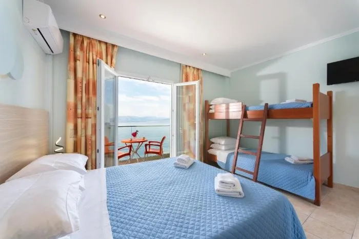 Corfu Maris Hotel, Benices, Grčka — Family Room Superior Sea View