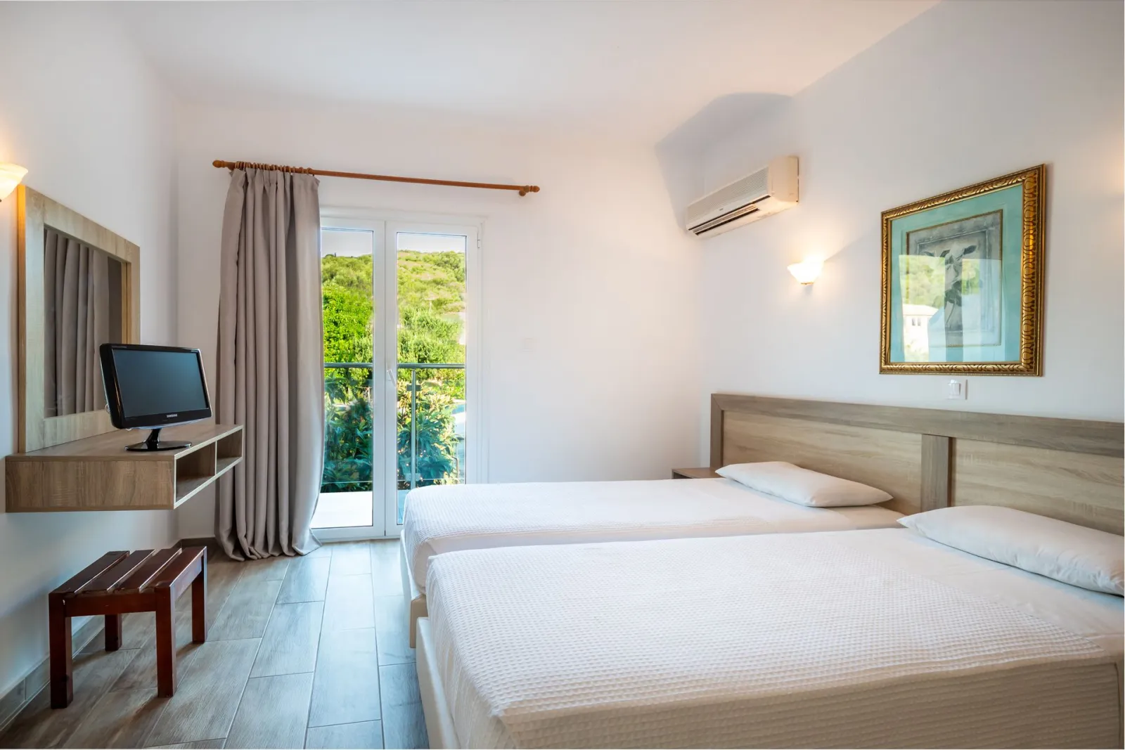 Corfu Pelagos, Moraitika, Grčka — Family Room with Sea View