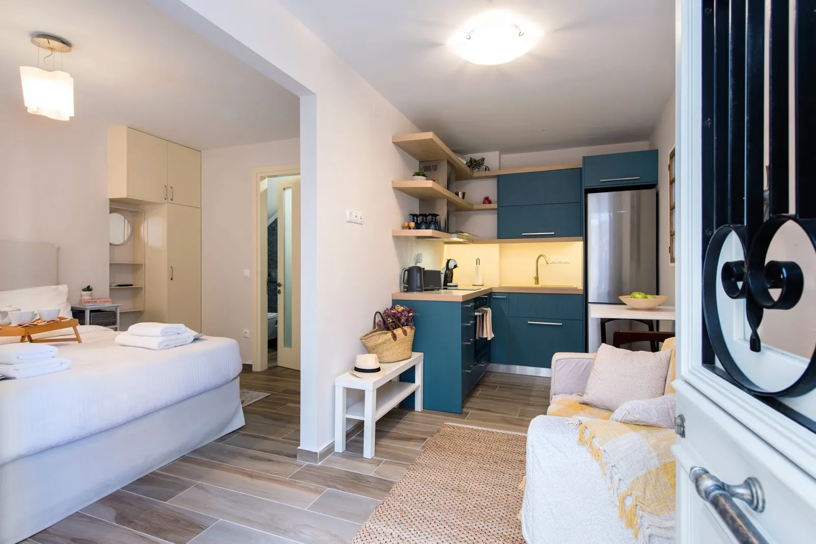 Corfu Perfect Property Management and Services, Grad Krf (kontakt upravnika; jedinice na različitim lokacijama), Grčka — 1 Bedroom | M2 Studio |  Corfu Town