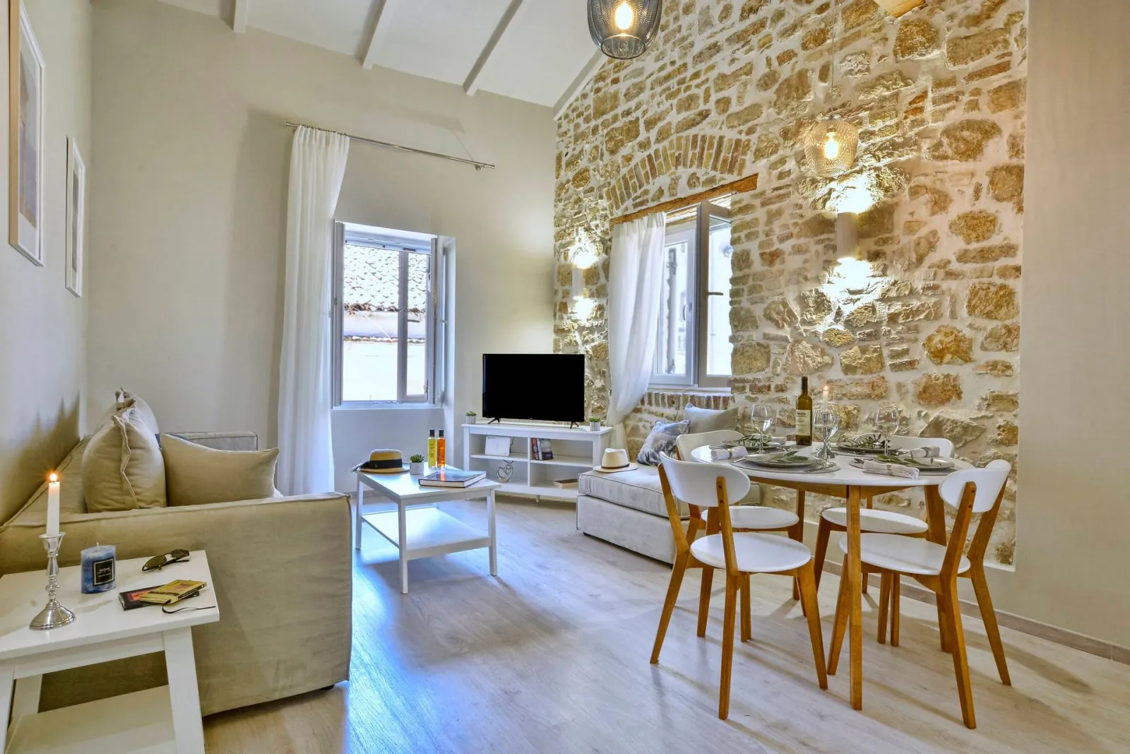 Corfu Perfect Property Management and Services, Grad Krf (kontakt upravnika; jedinice na različitim lokacijama), Grčka — 2 Bedrooms | Apt Perfect Poppy | Corfu Town