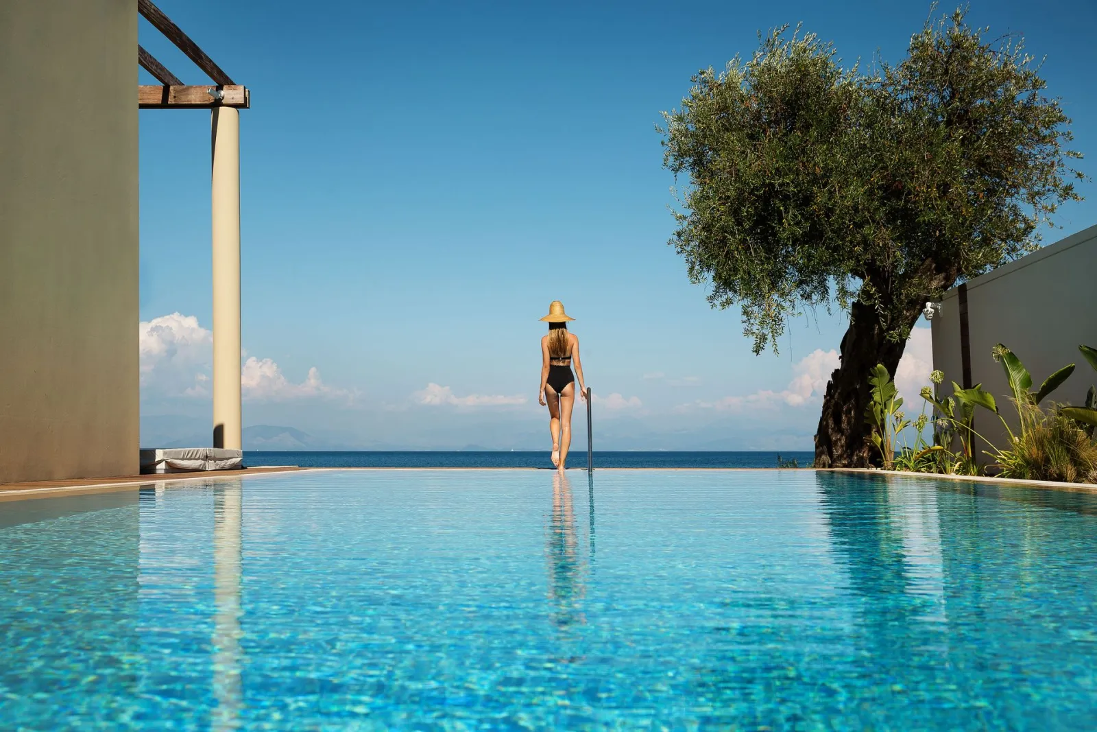 Domes Miramare, A Luxury Collection Resort (Adults Only Hotel), Moraitika, Grčka — HRH Ivory
