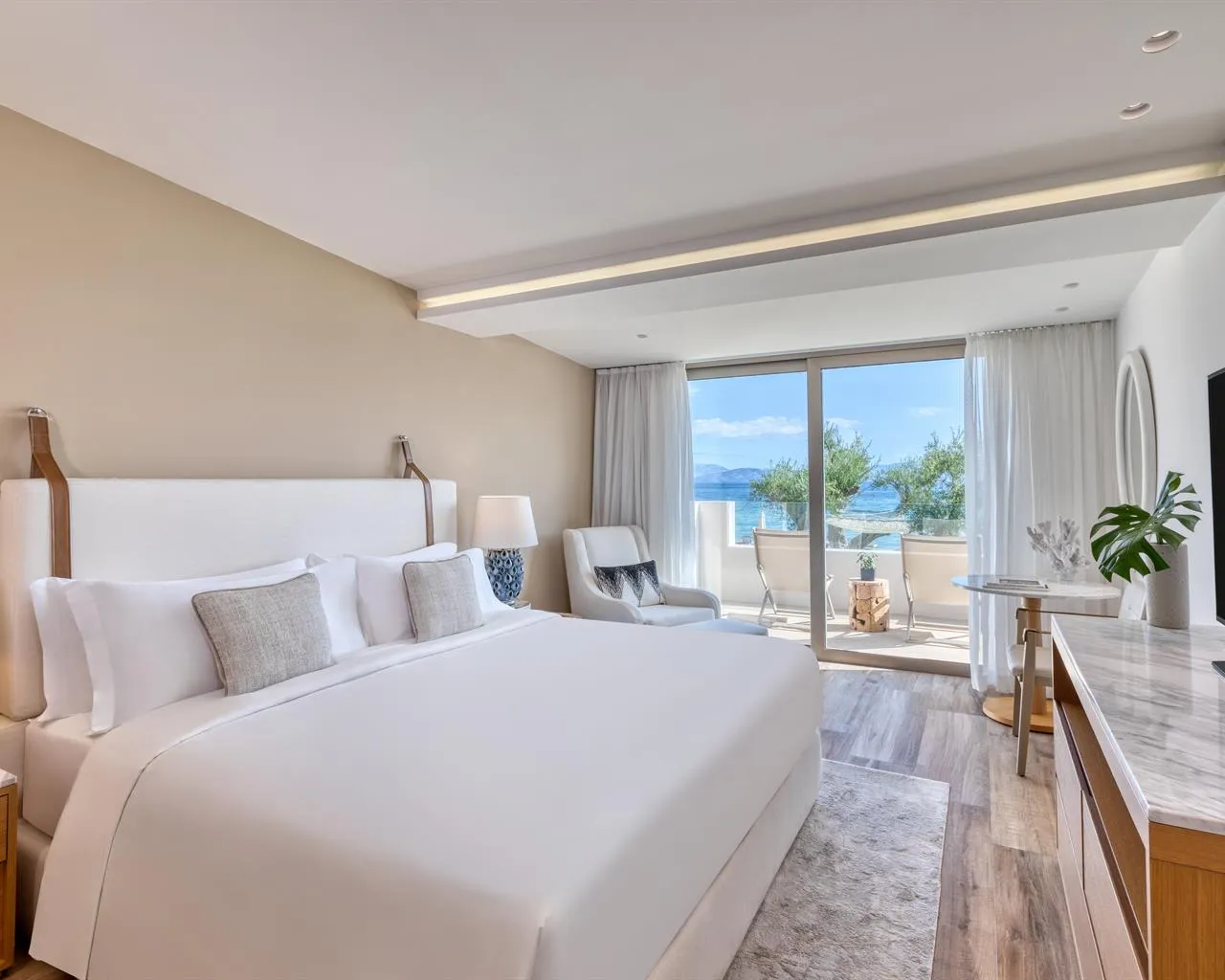 Domes Miramare, A Luxury Collection Resort (Adults Only Hotel), Moraitika, Grčka — Residence 2 BedRoom Emerald /Haute Living Selection/ Sea View