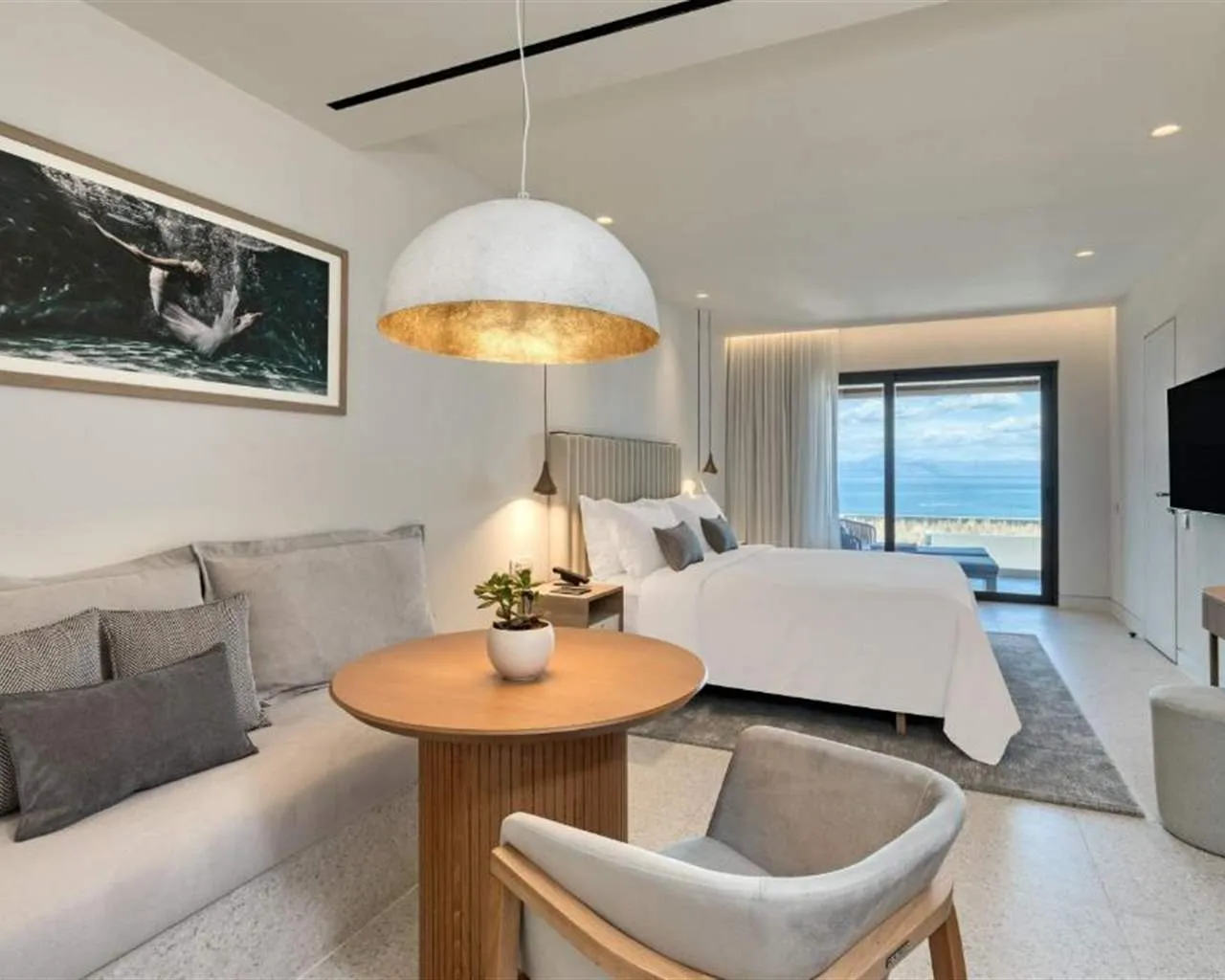 Domes Miramare, A Luxury Collection Resort (Adults Only Hotel), Moraitika, Grčka — Suite Jade with Outdoor Jacuzzi