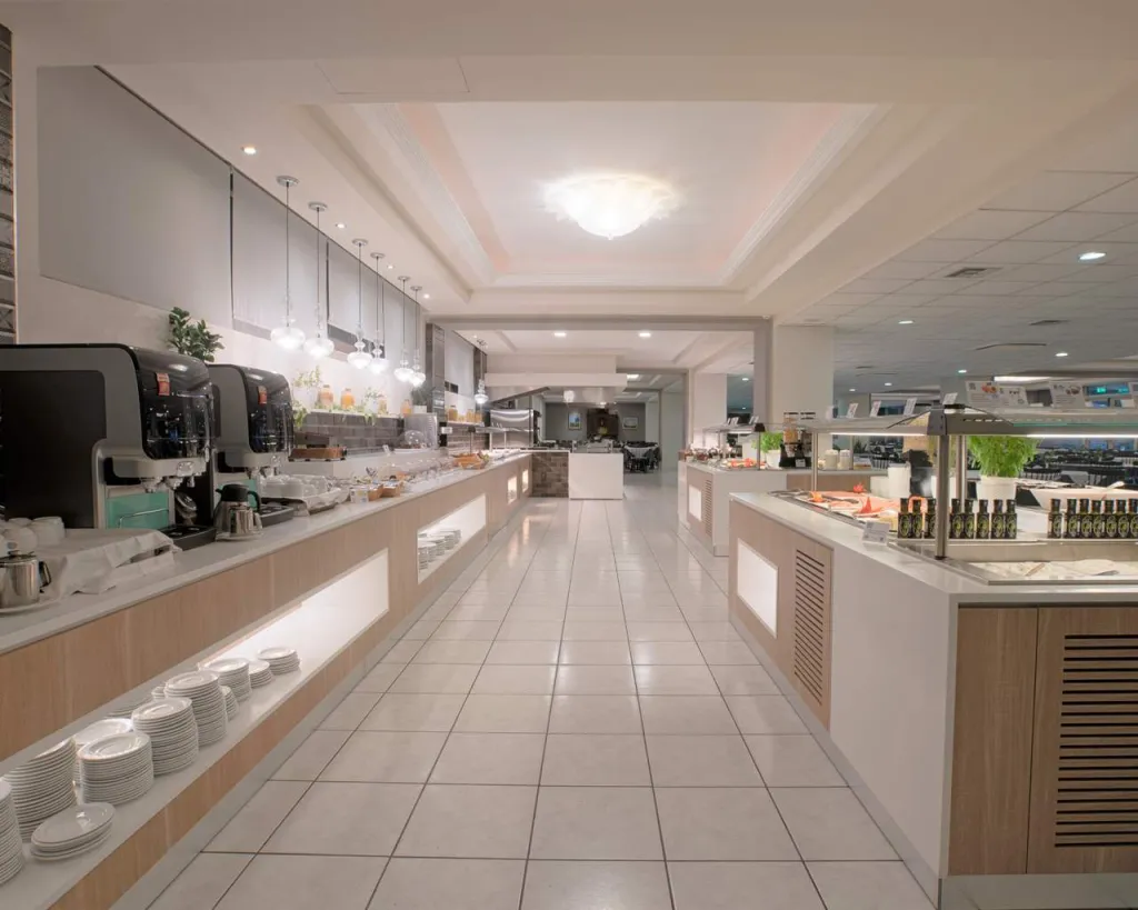 Elea Beach Hotel-CRF, Dassia, Grčka — plaža