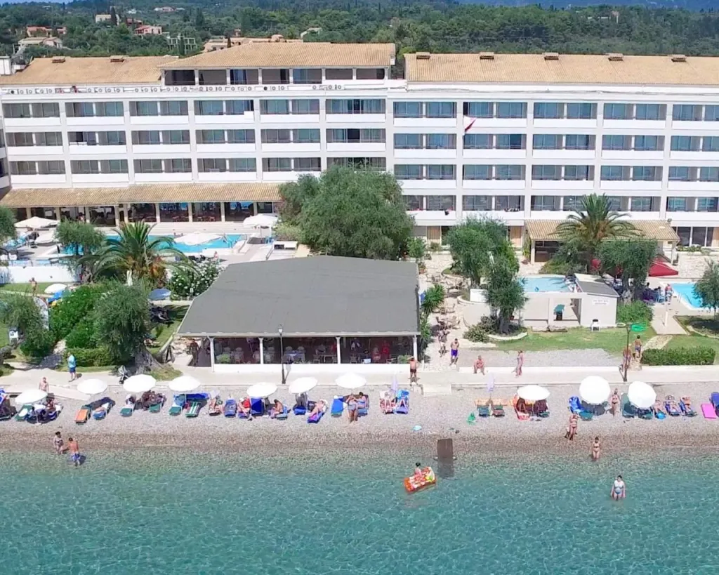 Elea Beach Hotel-CRF, Dassia, Grčka — plaža