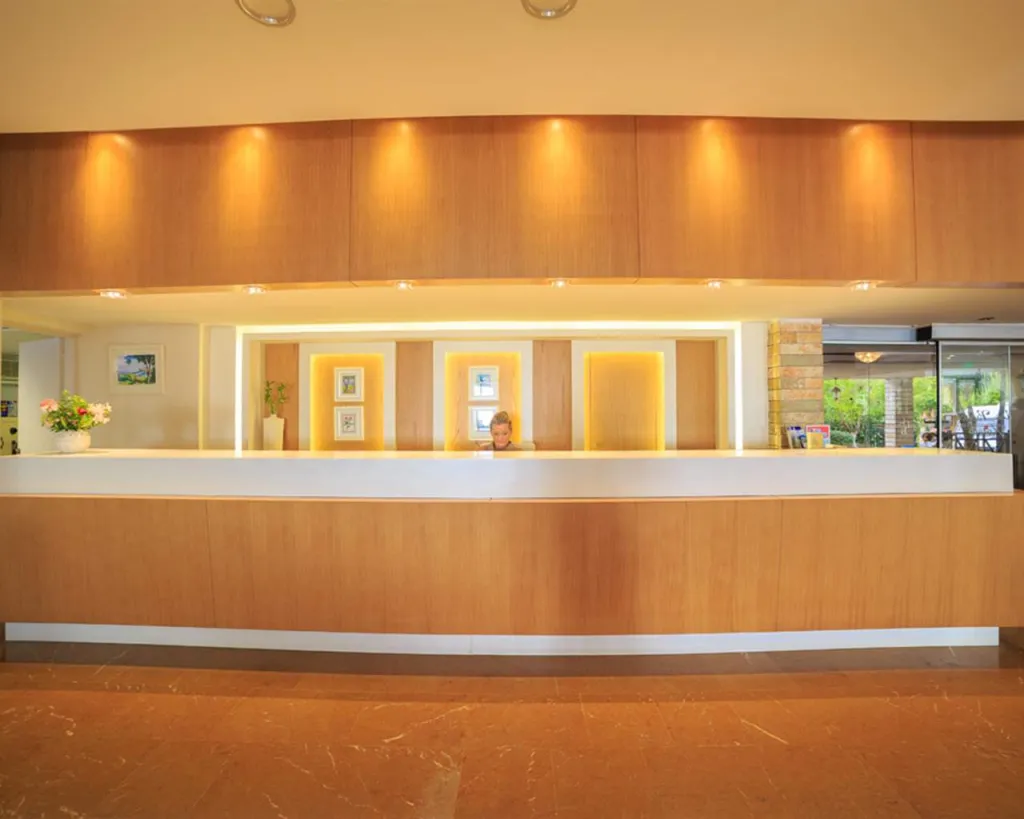 Elea Beach Hotel-CRF, Dassia, Grčka — plaža