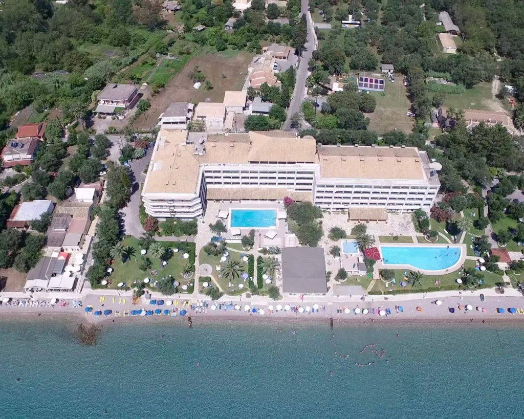 Elea Beach Hotel-CRF, Dassia, Grčka — plaža