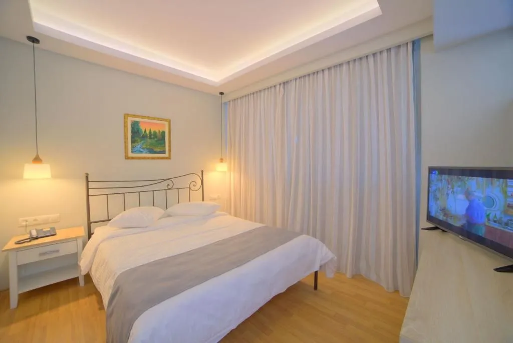 Elea Beach Hotel-CRF, Dassia, Grčka — Single Room with Mountain View