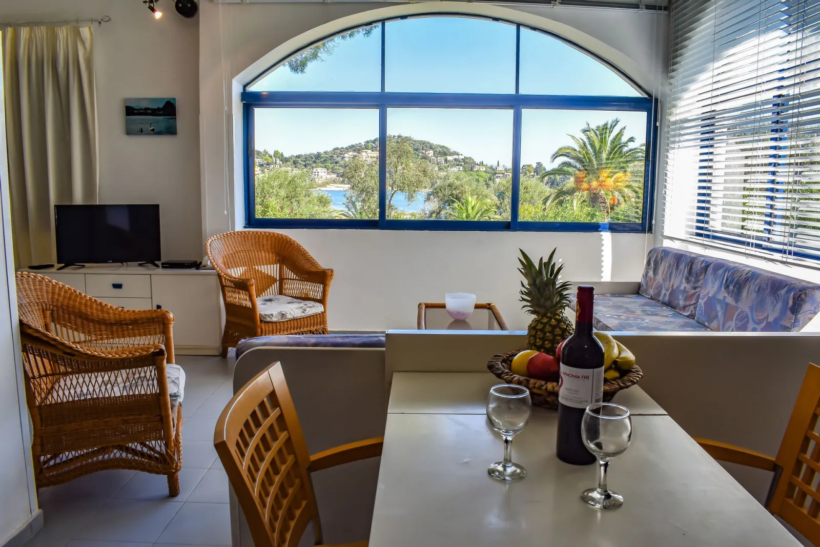 Govino Bay, Guvija, Grčka — Three Bedroom Villa