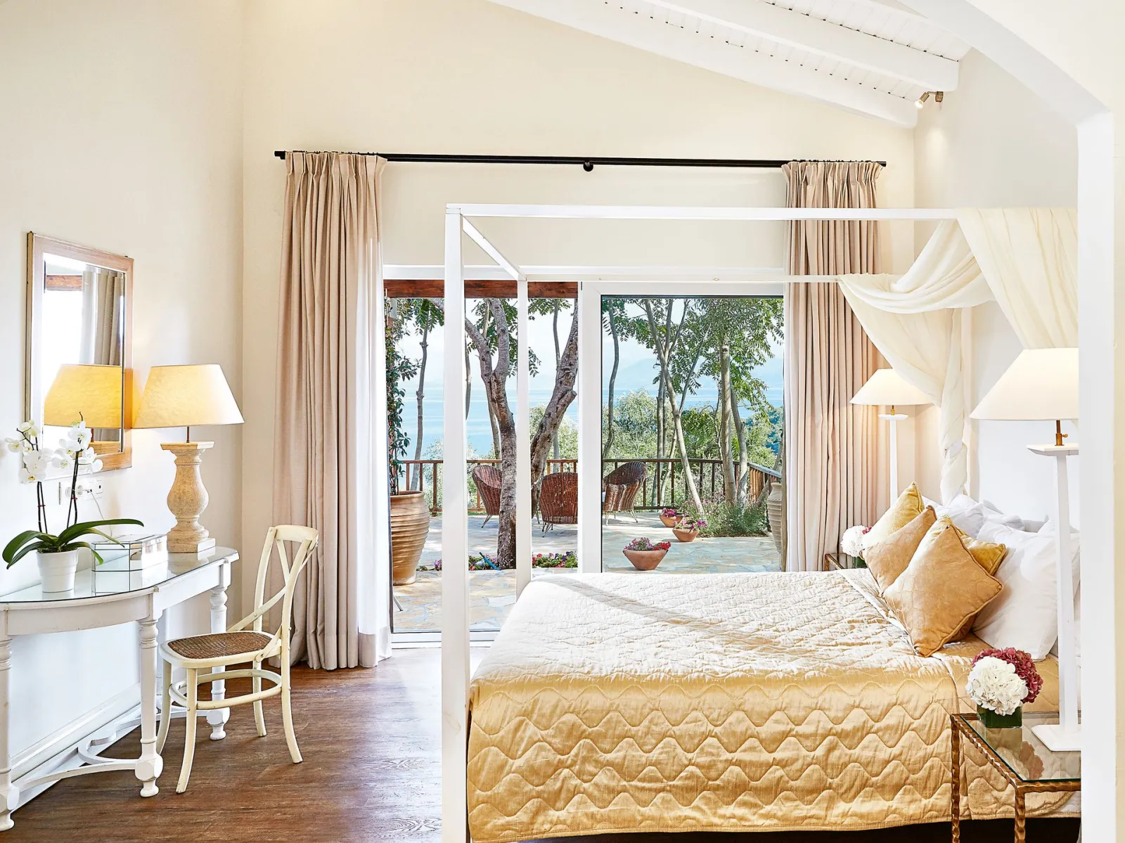 Grecotel Daphnila Bay Dassia, Dasia, Grčka — Dream Villa 2-Bedroom with Private Garden & Sea View