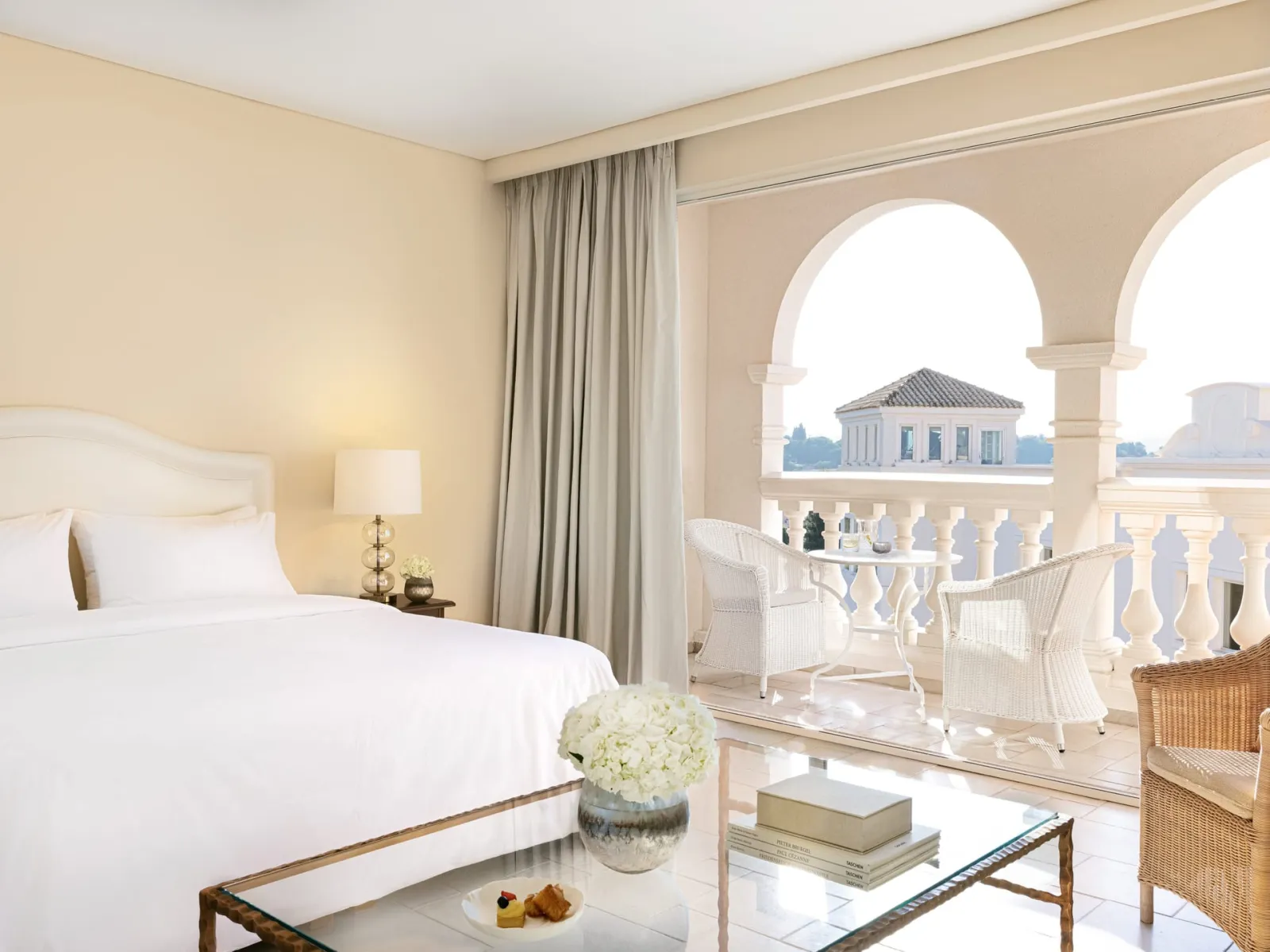 Grecotel Eva Palace at Kommeno Peninsula, Komeno, Grčka — Double Guestroom Landscape View