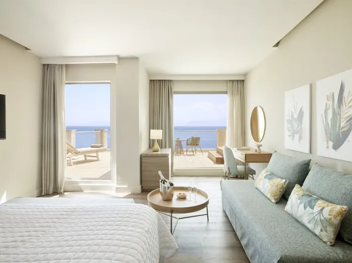 MarBella, Agios Ioannis Peristeron, Grčka — Junior Suite With Outdoor Whirlpool Grand Terrace Sea View
