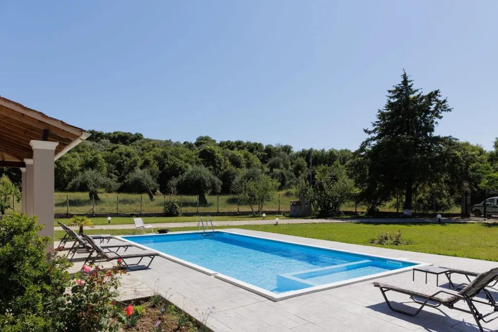 Moraitis Hospitality, Krf – različite lokacije, Grčka — Country Villa Verde - 2Floor Family Home
